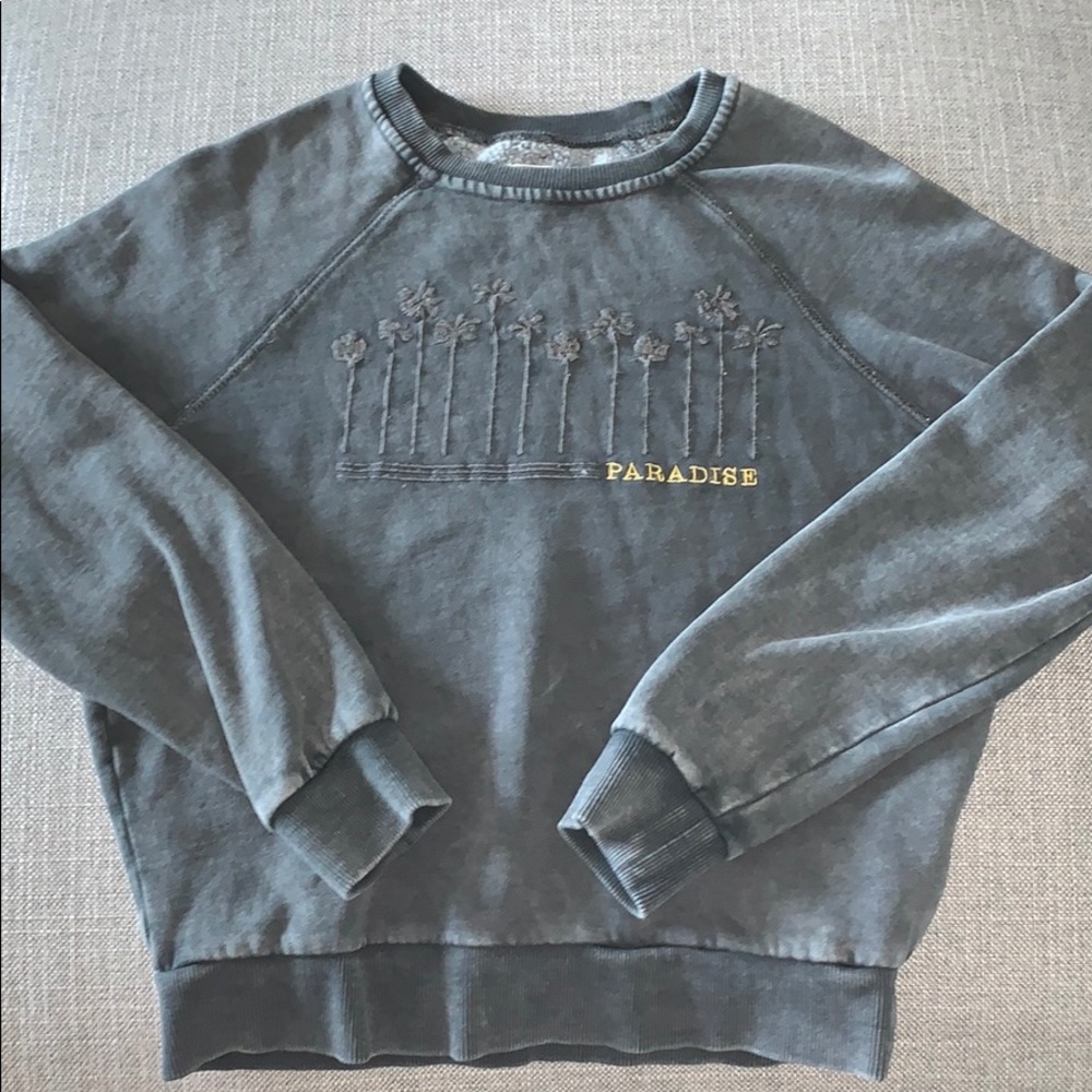 Sweatshirt
